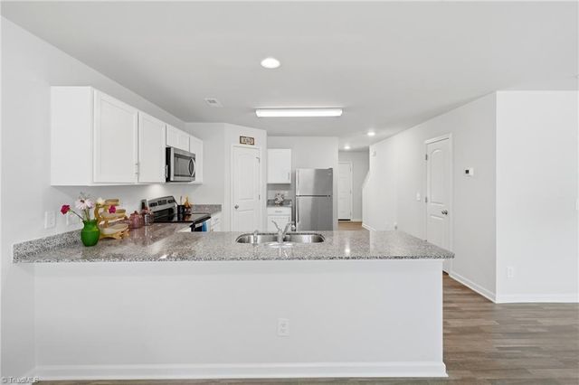 3906 Bellingham Court, Greensboro, NC 27406