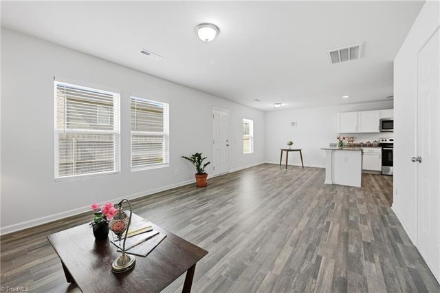 3906 Bellingham Court, Greensboro, NC 27406