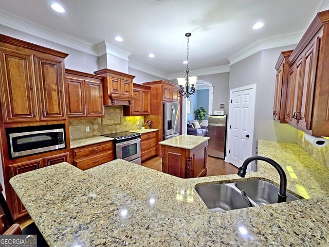 4593 San Saba Drive, Hahira, GA 31632