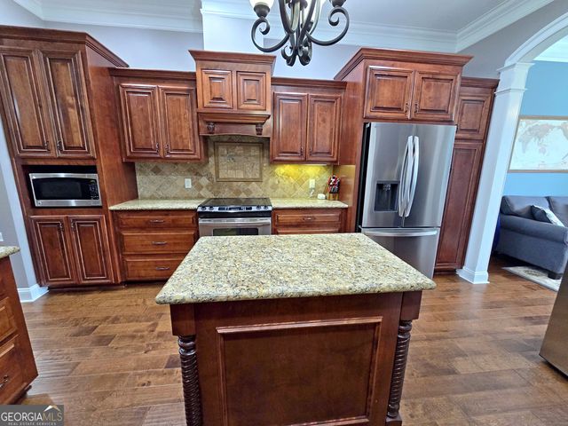 4593 San Saba Drive, Hahira, GA 31632