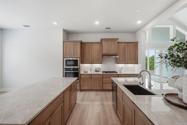 381 Jereth Crossing, Castroville, TX 78009