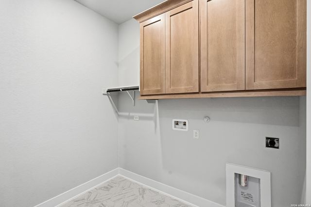 381 Jereth Crossing, Castroville, TX 78009