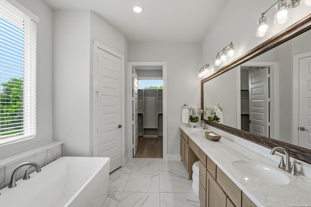 381 Jereth Crossing, Castroville, TX 78009