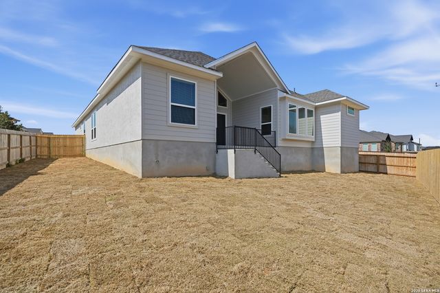 381 Jereth Crossing, Castroville, TX 78009