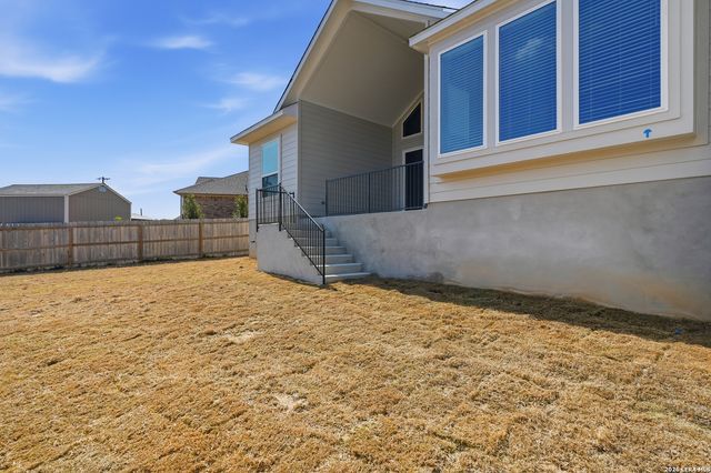 381 Jereth Crossing, Castroville, TX 78009