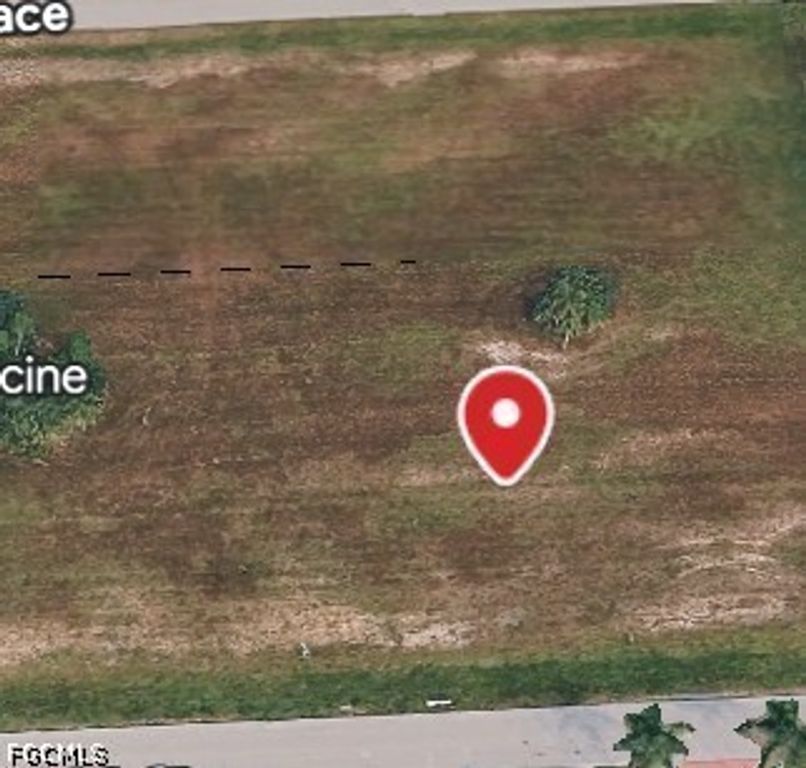 617 SW 4th ST, Cape Coral, FL 33991