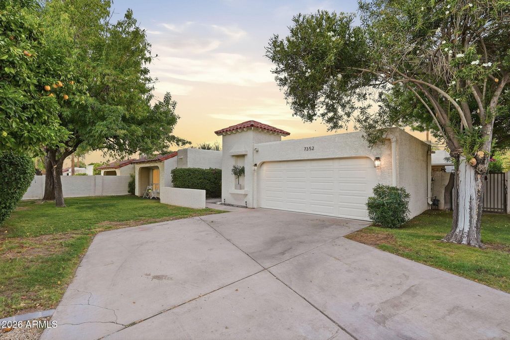 7352 E VALLEY VISTA Drive, Scottsdale, AZ 85250 — photo 4