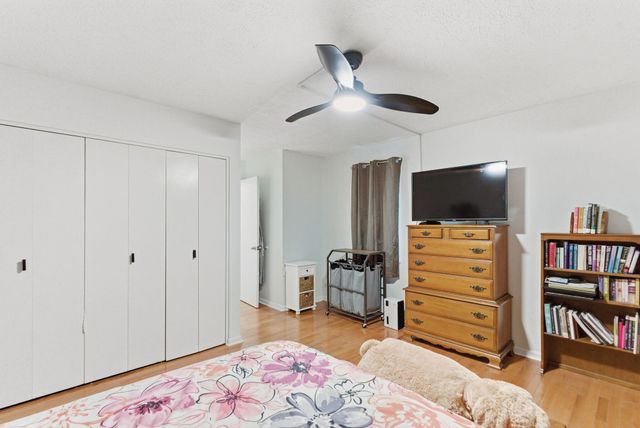 421 Redding Road 99, Lexington, KY 40517