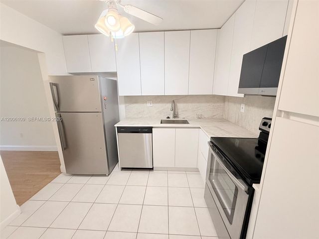 1400 Saint Charles PL 314, Pembroke Pines, FL 33026