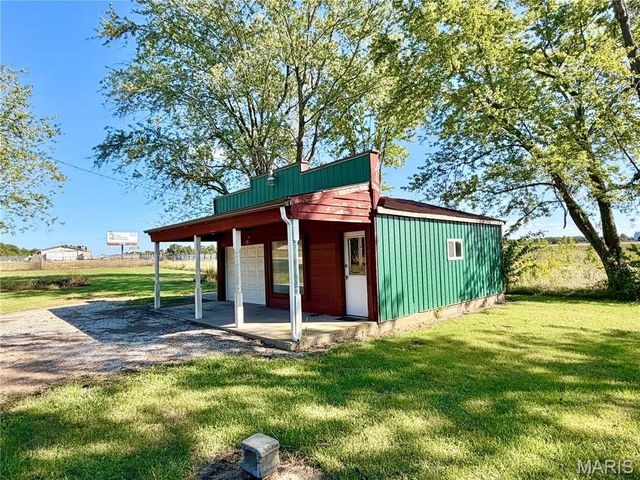 328 Booneslick Road, New Florence, MO 63363