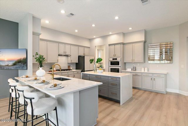 210 S SHIPWRECK Avenue, Ponte Vedra Beach, FL 32081