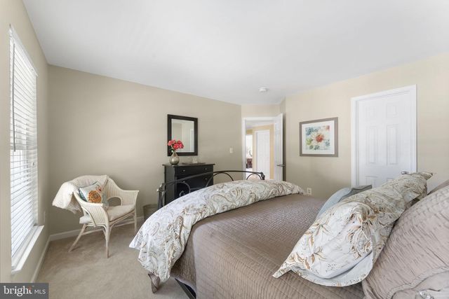 8305 DOUBLE EAGLE ST, Gainesville, VA 20155