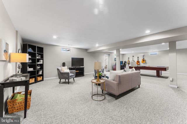 8305 DOUBLE EAGLE ST, Gainesville, VA 20155