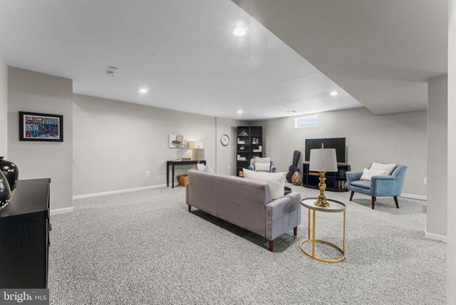 8305 DOUBLE EAGLE ST, Gainesville, VA 20155