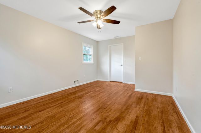 429 Lake Avenue, Oakhurst, NJ 07755