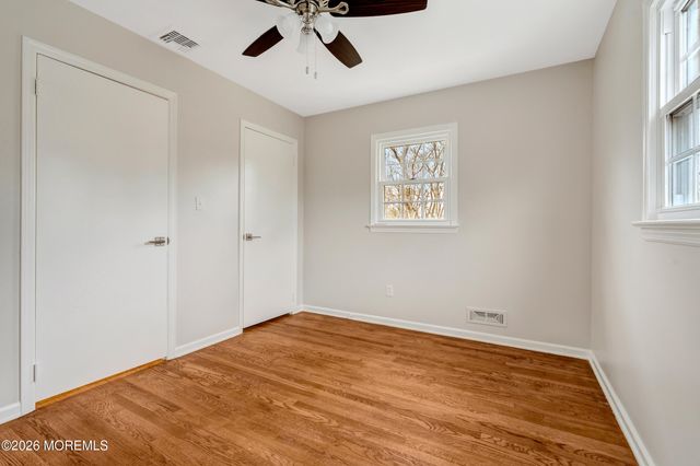 429 Lake Avenue, Oakhurst, NJ 07755