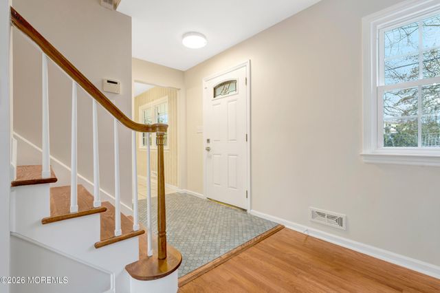 429 Lake Avenue, Oakhurst, NJ 07755