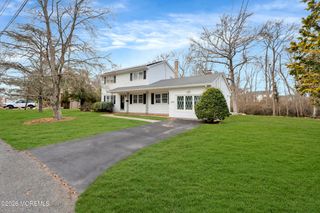 429 Lake Avenue, Oakhurst, NJ 07755