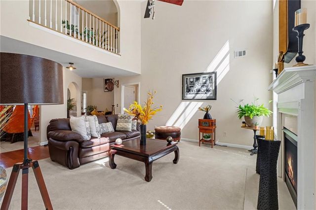 828 Cooper Lakes Court, Grayson, GA 30017