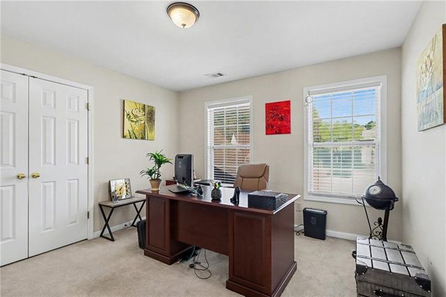 828 Cooper Lakes Court, Grayson, GA 30017