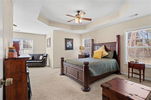 828 Cooper Lakes Court, Grayson, GA 30017