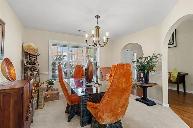 828 Cooper Lakes Court, Grayson, GA 30017