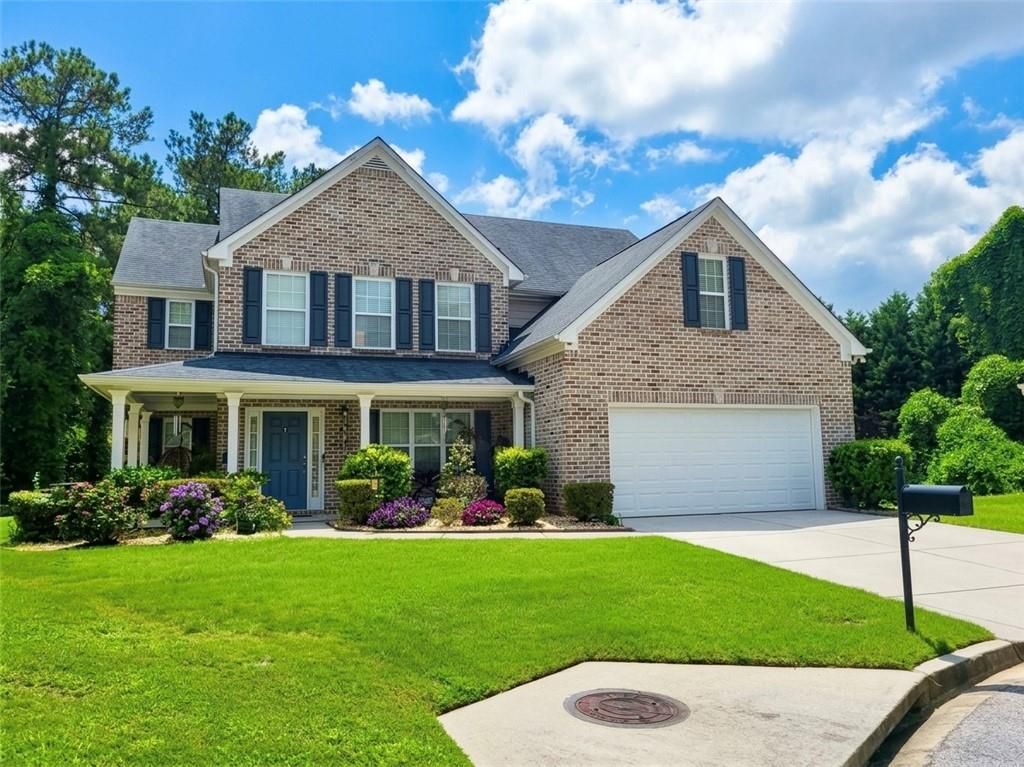 828 Cooper Lakes Court, Grayson, GA 30017