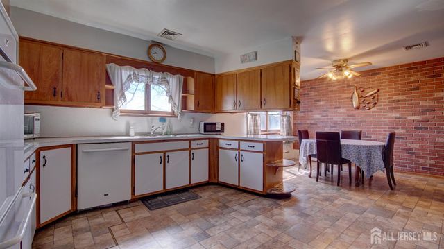 279 4th Street, South Amboy, NJ 08879