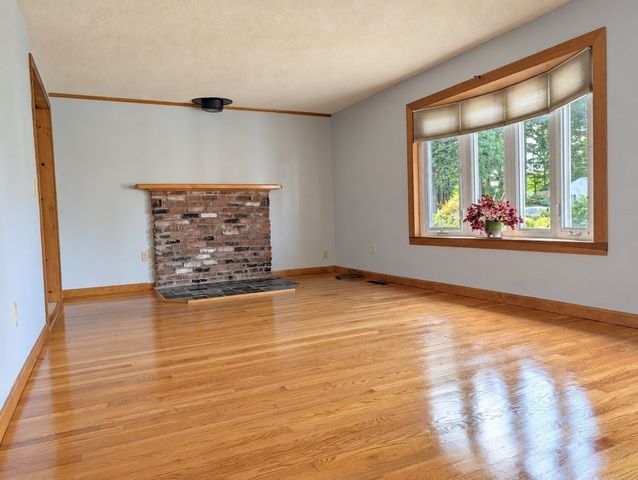 71 Birch Bluffs Drive, Westfield, MA 01085