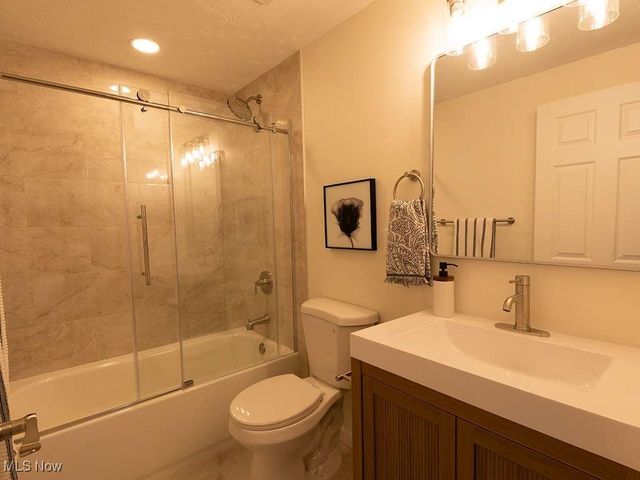 1705 Barlow Road, Hudson, OH 44236