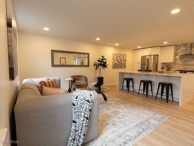 1705 Barlow Road, Hudson, OH 44236