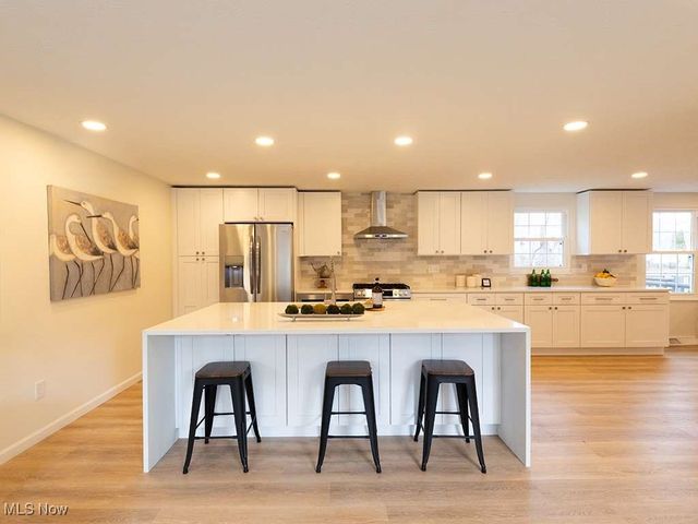 1705 Barlow Road, Hudson, OH 44236