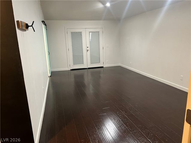 811 East Oakey Boulevard, Las Vegas, NV 89104