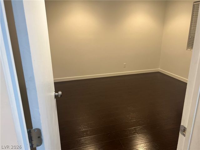 811 East Oakey Boulevard, Las Vegas, NV 89104