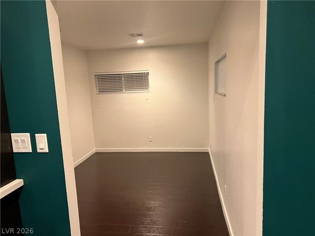 811 East Oakey Boulevard, Las Vegas, NV 89104