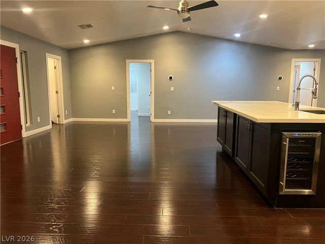 811 East Oakey Boulevard, Las Vegas, NV 89104