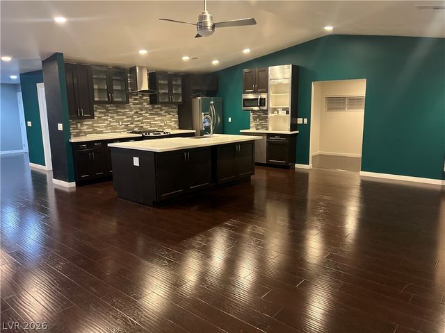 811 East Oakey Boulevard, Las Vegas, NV 89104