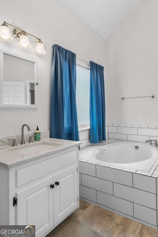122 Crescent Drive, Newnan, GA 30265