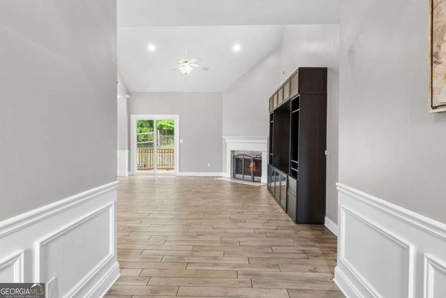 122 Crescent Drive, Newnan, GA 30265