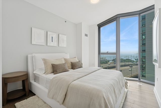 211 N Harbor Drive 1702, Chicago, IL 60601
