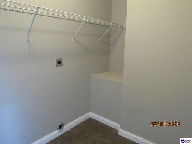521 Winding Creek Court, Elizabethtown, KY 42701