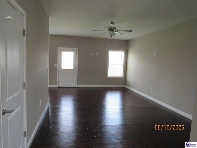 521 Winding Creek Court, Elizabethtown, KY 42701