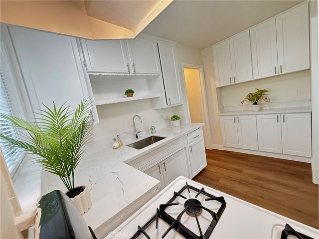 551 N Niagara, Burbank, CA 91505