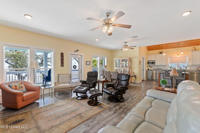 242 W Beach Boulevard, Long Beach, MS 39560