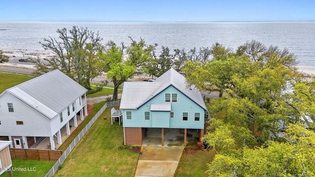 242 W Beach Boulevard, Long Beach, MS 39560