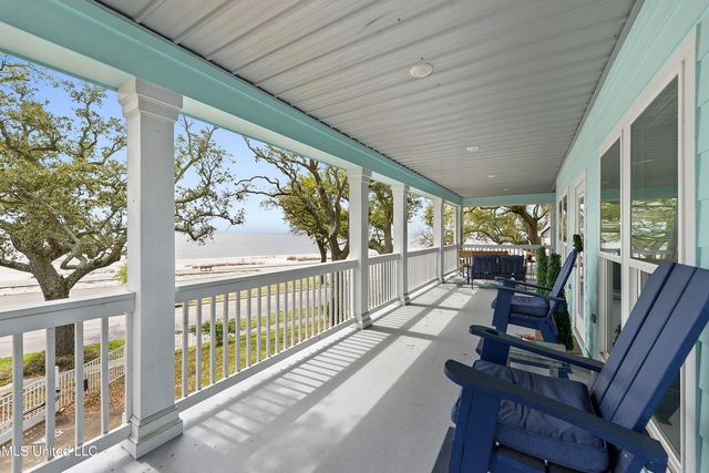 242 W Beach Boulevard, Long Beach, MS 39560