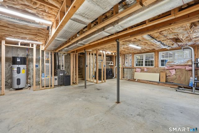 38 Madison Avenue, Thompson, CT 06277