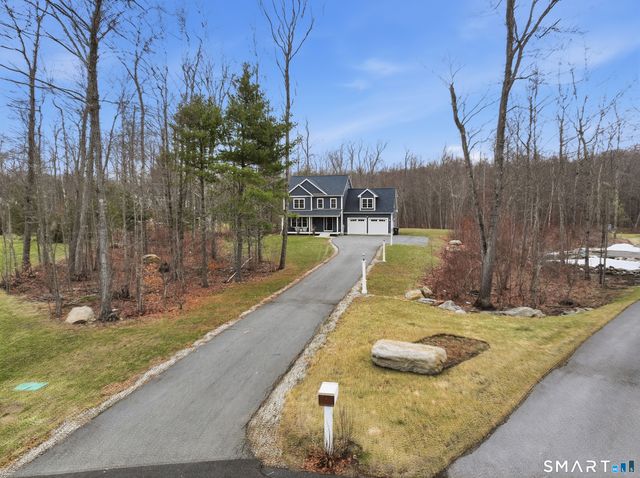 38 Madison Avenue, Thompson, CT 06277