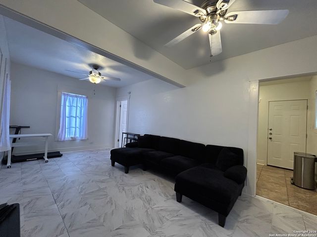 829 PROBANDT, San Antonio, TX 78204