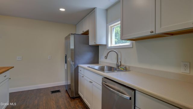 200 Fon Clair Street, Johnstown, NY 12095